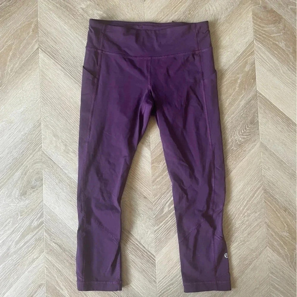 Lululemon Inspire Crop‎ II Purple Leggings - Picture 1 of 7